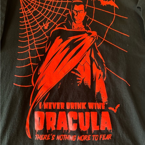 Halloween Dracula themed XL unisex black tee shirt. - Picture 3 of 6